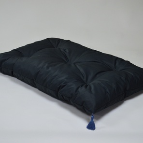 Подушки с кисточками