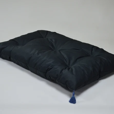 Подушки с кисточками