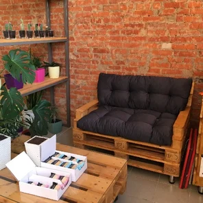 Подушки на садовую и уличную мебель для диванов и качелей